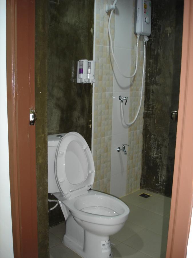 Rak Khun Hostel Chiang Mai Luaran gambar
